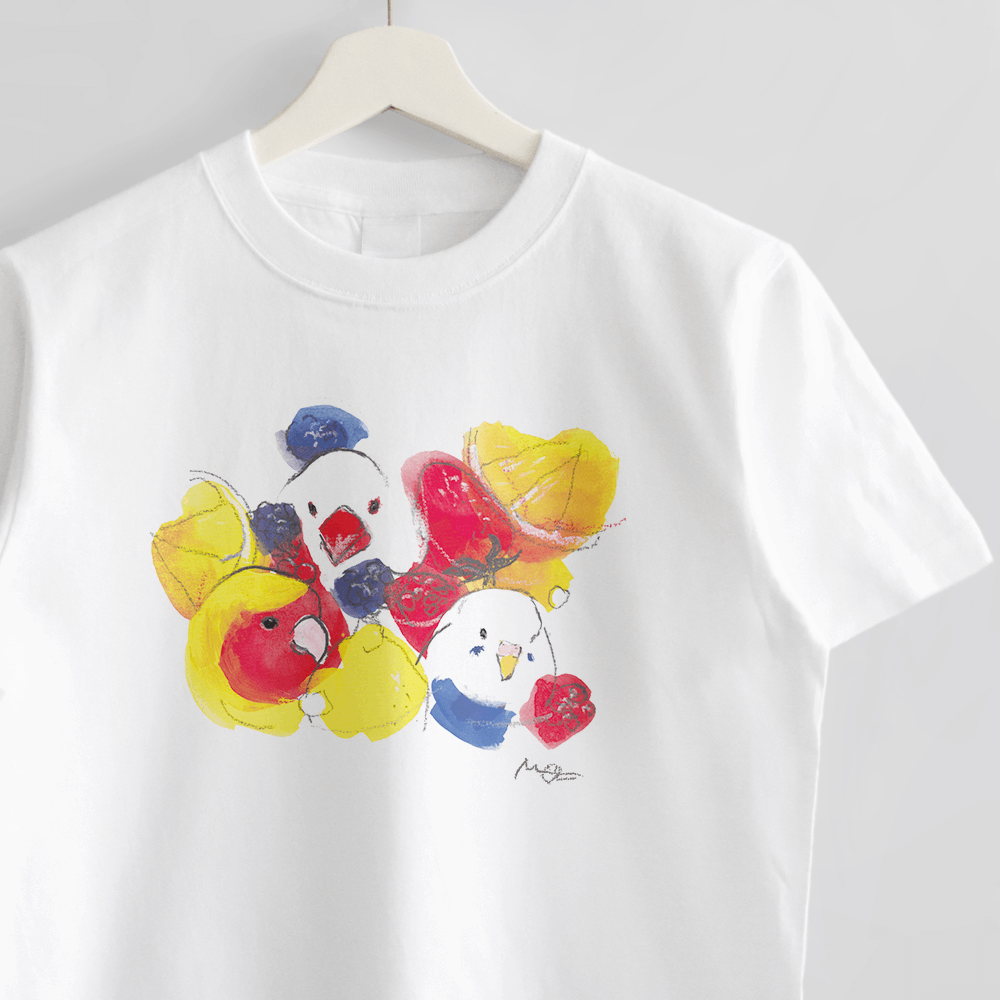 Tシャツ（オクムラミチヨ / たっぷりフルーツにまぎれる小鳥さんたち）
