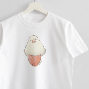 白文鳥のもっちりイチゴイラストTシャツ