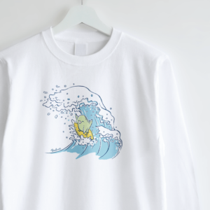 サーファーサザナミインコ 海と波 イラスト長袖Tシャツ