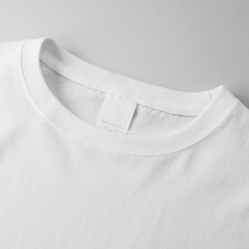 ビッグシルエット Tシャツの首まわり