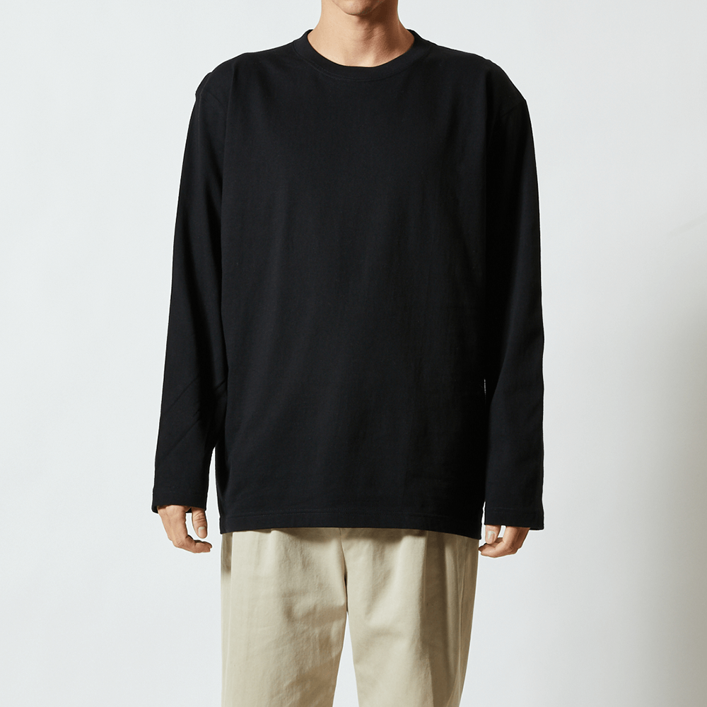 長袖Tシャツ 男性モデル 182cm